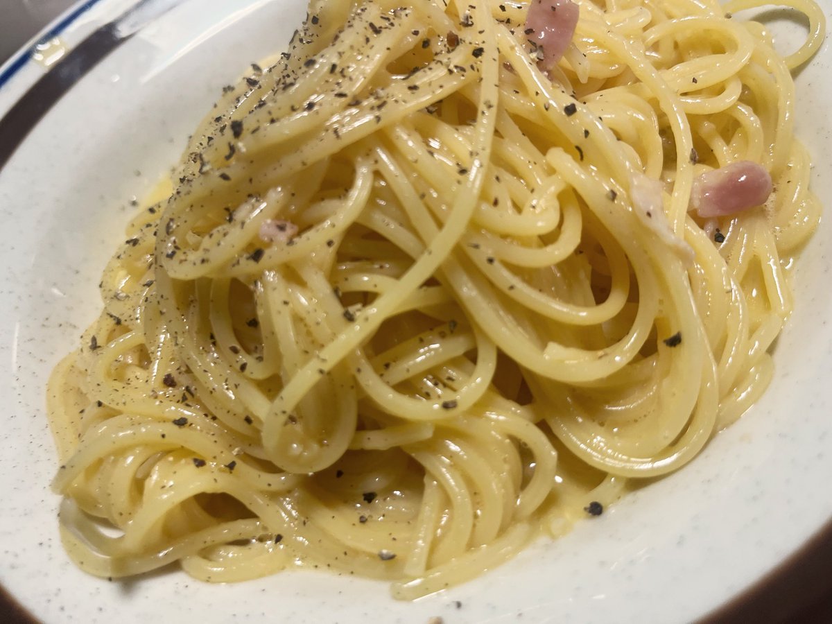 Kitchenmemo0918's tweet photo. カルボナーラランチ。 https://t.co/Tv2a6eHkho