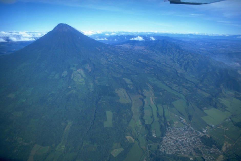 Proponen convertir el Volcán de Agua en reserva natural