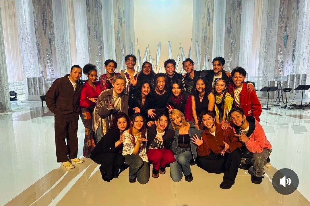 kimhyunsoo1028's tweet photo. 🎭 오늘 18시, 아이코의 『RENT』 5회차!
오늘도 빛나라, 모린! ✨💚

🎭 今日18時、愛子ちゃんの『RENT』5公演目！
今日も輝け、モーリーン！✨💚

#住田愛子 #RENT2026 #モーリーン #ミュージカルRENT #1日1愛子
https://t.co/Rzvs9DHFYw https://t.co/kp5pC5ExOX