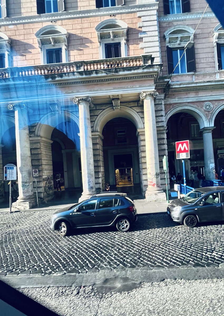 Marlen__Uchiha's tweet photo. #romaitaly https://t.co/58vFptSC0U