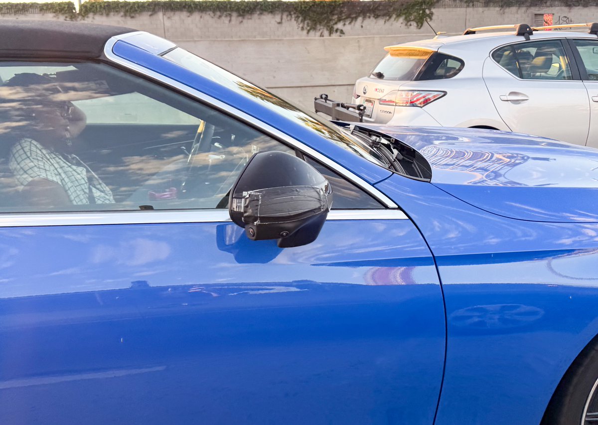 ShorealoneFilms's tweet photo. (1) A 2028/29 @MercedesBenz CLK convertible TEST MULE photographed on the 110 Fwy 10-20-26....Looks SHARP! #AutoMule #MercedesBenz #Autos 10-21-26 https://t.co/5RrXLkcR1J