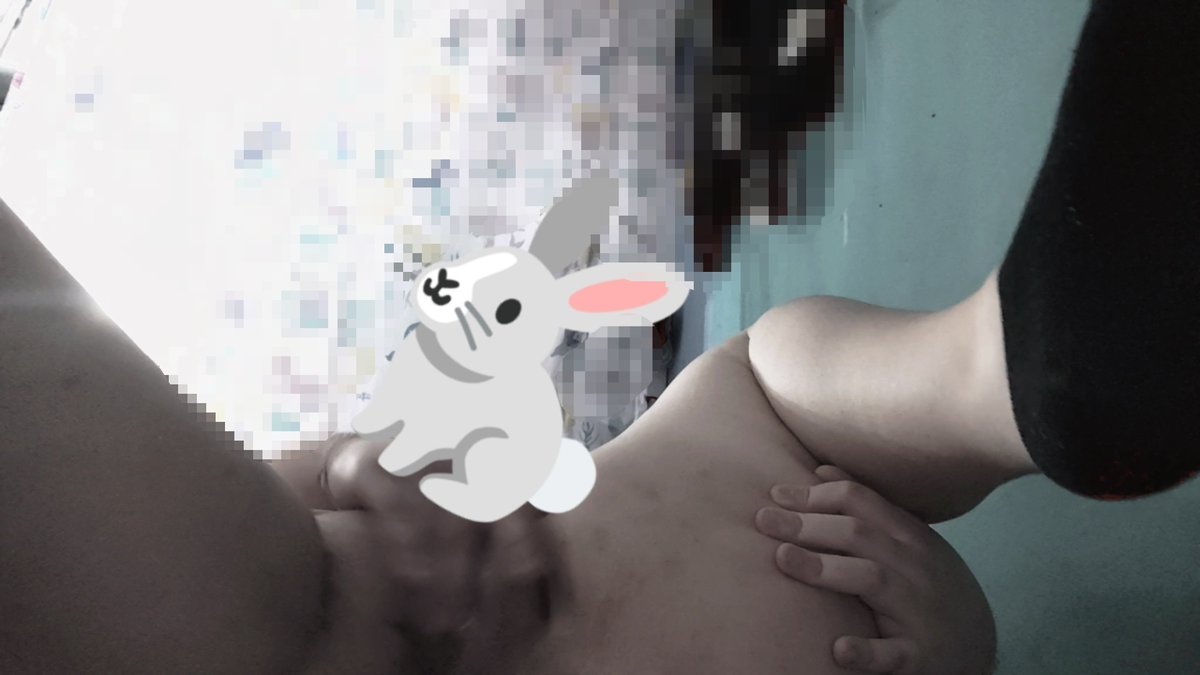 bybeariie's tweet photo. Ven y méteme la verga, mientras me tratas como tu puta hasta llenarme de leche~ https://t.co/LA3fIgbzVv