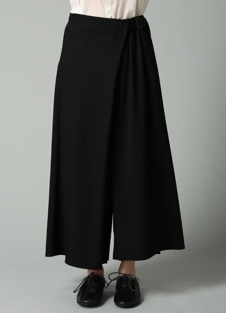 TERRlBLESlGHT's tweet photo. Tyler wears Yohji Yamamoto ‘Gabardine R Wrap Skirt Pants B’ at the Ohio Stadium show https://t.co/EWb9pmAGVW