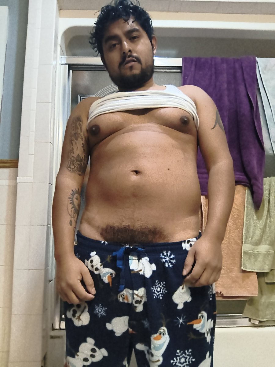 NipplePapi's tweet photo. Got that tio build
#latinogay #hairybush #nipplepapi https://t.co/ZtBiWew0Cx