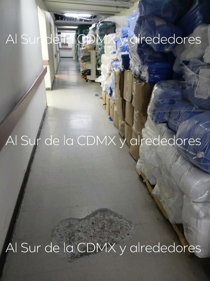 GARCIPAVON's tweet photo. 📩 "Hola, buena noche, ¿me ayudarías a publicar lo que está sucediendo en el Hospital de Especialidades Dr. Belisario Domínguez? Todo lo que llegó nuevo se encuentra en el pasillo del hospital, sábanas, cobertores, colchones, batas, el cual está destinado a colocar para cuando visite la presidenta Claudia Sheinbaum, mientras en los pisos hay desabasto de esto.
Lleva más de tres meses ese material ahí".
✍️ Personal de salud del Hospital Belisario Domínguez