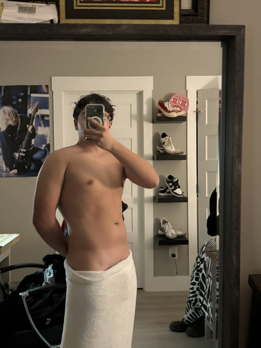 gottoosillyx's tweet photo. Post shower pics always hit hard #nsftwtwt #dick #horny https://t.co/6ZL2gsfM0e