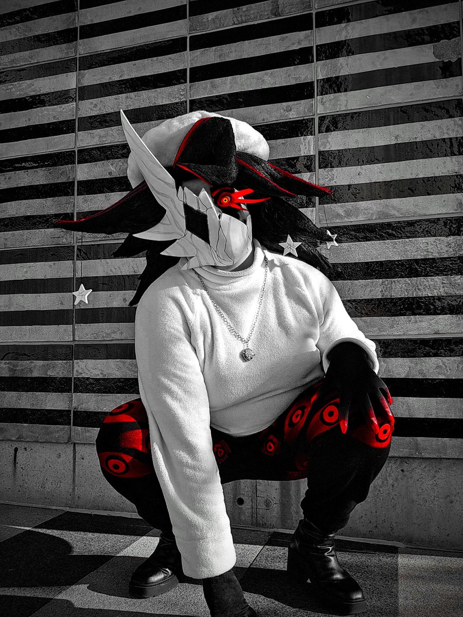 Freakingheck23's tweet photo. It's freakin,, Folly time!!,, woaw! !!!!!#regretevator #follyregretevator #cosplay https://t.co/pgE6xkIUWR