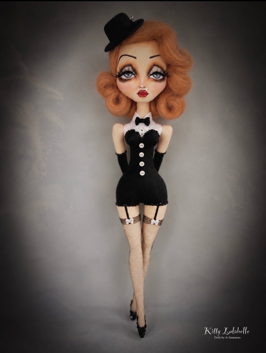 DamnatoDolls's tweet photo. Handmade art dolls available in my Etsy shop https://t.co/K94hawAtOS #smallbiz #collectibles #etsyfinds #etsy https://t.co/JdNBHJLxbm