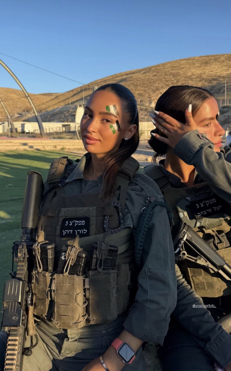 ShiraDavid314's tweet photo. All Christians should stand with Israel and Jews. Or stop calling yourself a Christian. 

Shabbat Shalom 🇮🇱 https://t.co/W5BGm9wE25