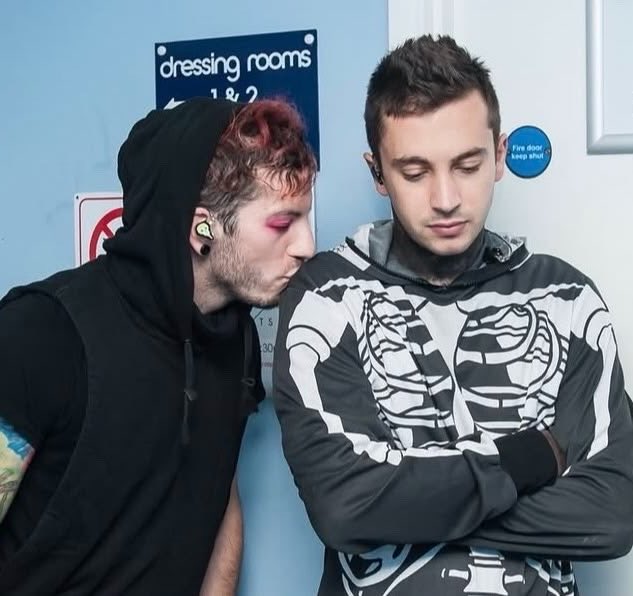 breachtb's tweet photo. i have said it before but i really do mean it when i say that the joshler freaks and truthers of today would not have survived blurryface era https://t.co/69ByssLz6J