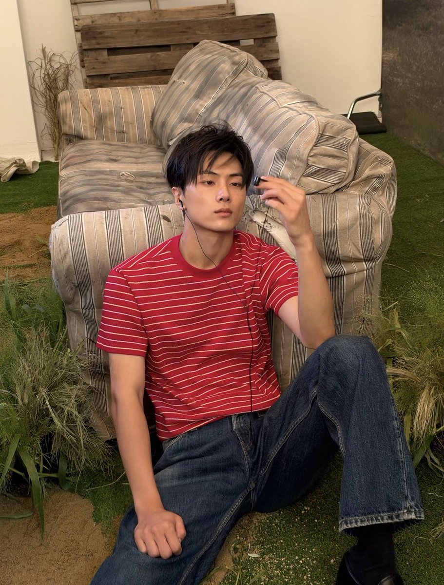 juntaempreg's tweet photo. he's the prettiest kitty ever, enhypens pretty boy, my Jongseongie https://t.co/QNVP4TvN7f