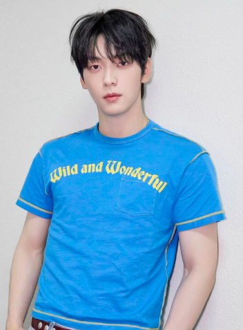 AboutMusicYT's tweet photo. BigHit addresses false information and malicious rumors targeting its artist across social media:

"We have recently identified the indiscriminate spread of false information and malicious rumors targeting our artist across social media platforms and online communities, and we have been taking appropriate internal measures in response."