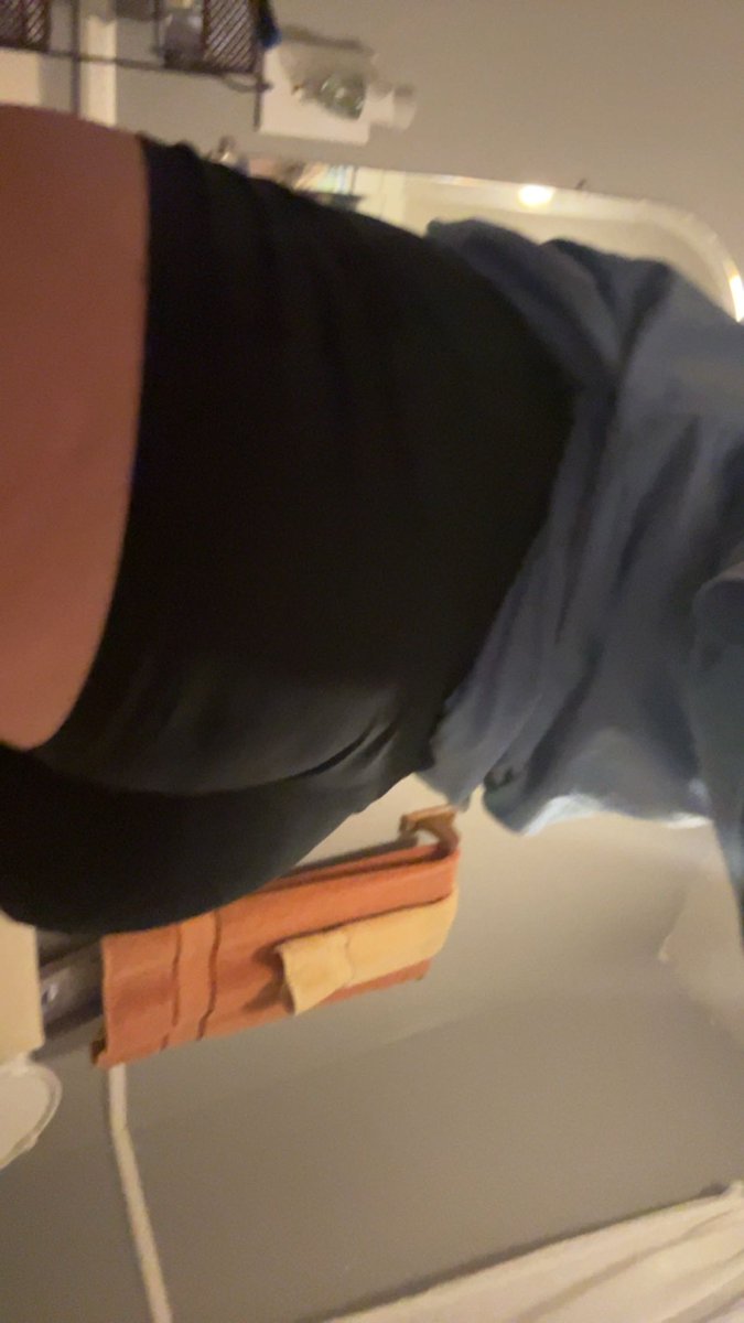 urstrulyabbi's tweet photo. 😋😋 #nsfw #ass #selling https://t.co/hKE2e1hNV6