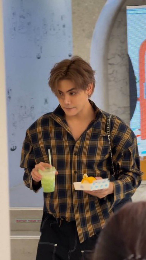 daokluen's tweet photo. both ordered jaidee cake 🥹🫶🏻 

(not the same day)

CEO DUNK X ANY
#DUNKxANYLiveAtวันนี้ #วันนี้xดังณัฎฐ์ฐชัย #NAVORIBKK #dunknatachai https://t.co/OH3FlREJl4