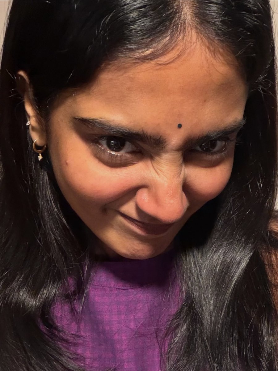 IamYogaLakshmii's tweet photo. My everyday NOSECRUSHING selfies !🤥 guess this is my signature now🙂‍↔️🤷🏻‍♀️🪬 https://t.co/NJoGVcWkFA