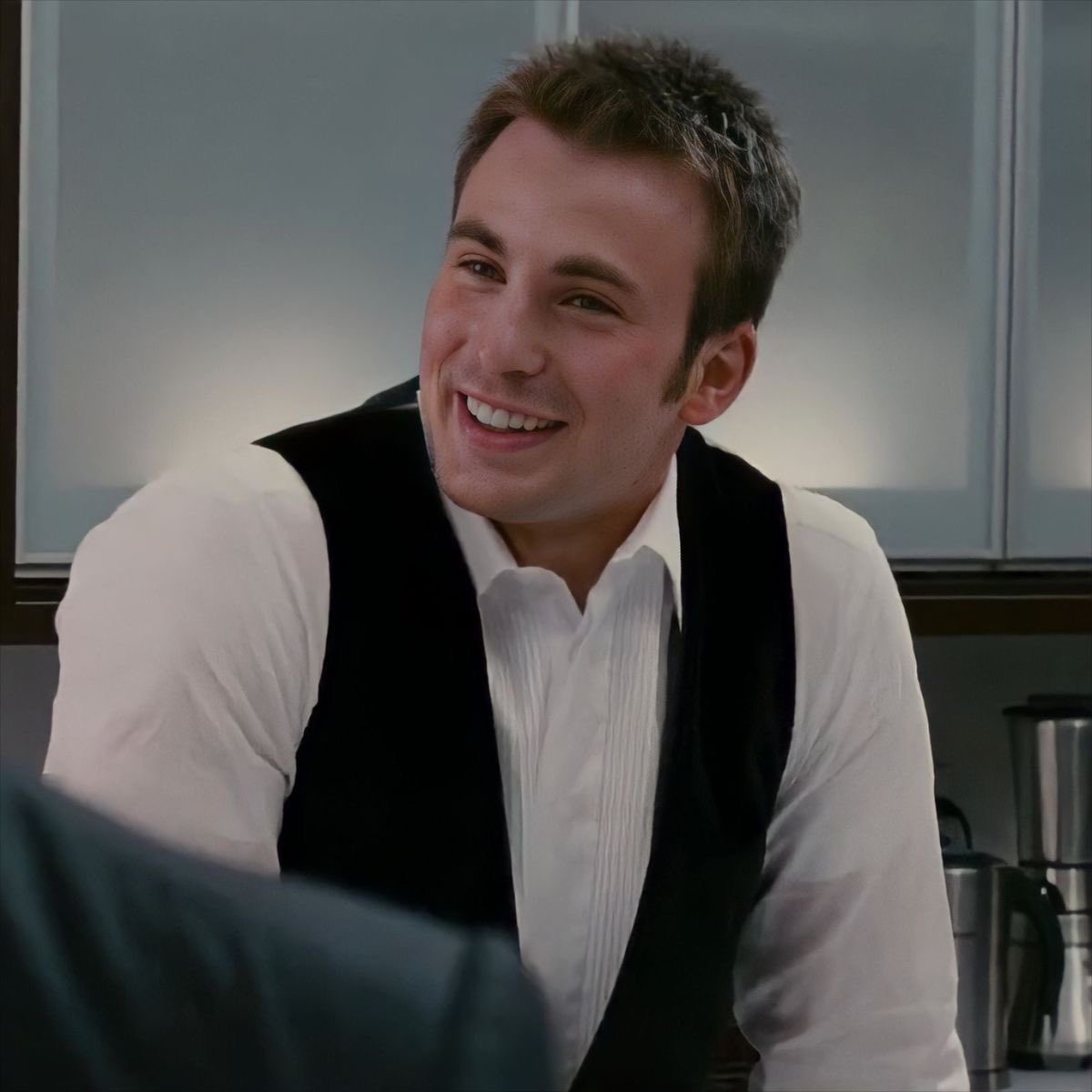 spideytxrch's tweet photo. peter david was an absolute legend for mentioning reed in the novel he wrote for raimi's trilogy letting us SUBTLY know that the F4 are a thing in that universe as well which means tobey!peter and chris!johnny are DEFINITELY boyfriends. trust. https://t.co/Nlpis9pl47