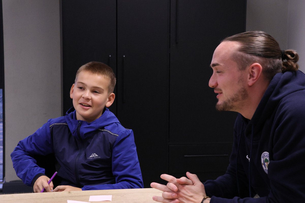 LaticsCommunity's tweet photo. Last night, participants from our #PLKicks and #PLInspires sessions joined forces in a youth steering group 🗣️

The session aimed at identifying the current needs of young people, and to help inform future priorities within the borough 🙌

The feedback will be presented in front of a multi-agency steering group in November 🤝

#wafc 🔵⚪️ | @PLCommunities
