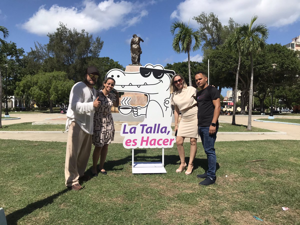 bjm_arte's tweet photo. El Parque Mariana Grajales de 23 y C en Plaza de la Revolución, fue la sede para el lanzamiento de la Campaña por el 65 Aniversario de la #UJCdeCuba, bajo el slogan “La talla, es hacer”. #BjmPresente #22AñosBjm #ArteIdentidadYCompromiso https://t.co/7oKn171KOa
