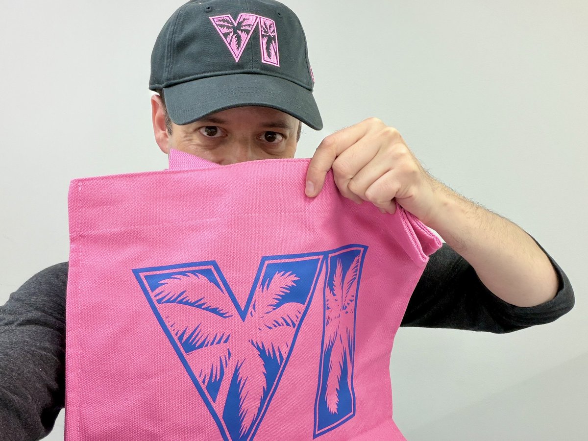 IGNJapan's tweet photo. ロックスターから、『グランド・セフト・オートVI』の公式グッズが届きました！ 

グッズはRockstar Storeで購入可能です
https://t.co/PLDXMOGZyN https://t.co/20xnG6p4w8