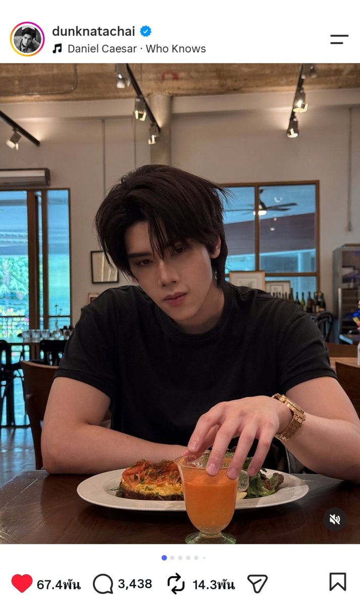 dn_jchen's tweet photo. Daniel Caesar- Who Knows
แล้วดูท่อนที่เลือกมา https://t.co/GRuEIIDpjg