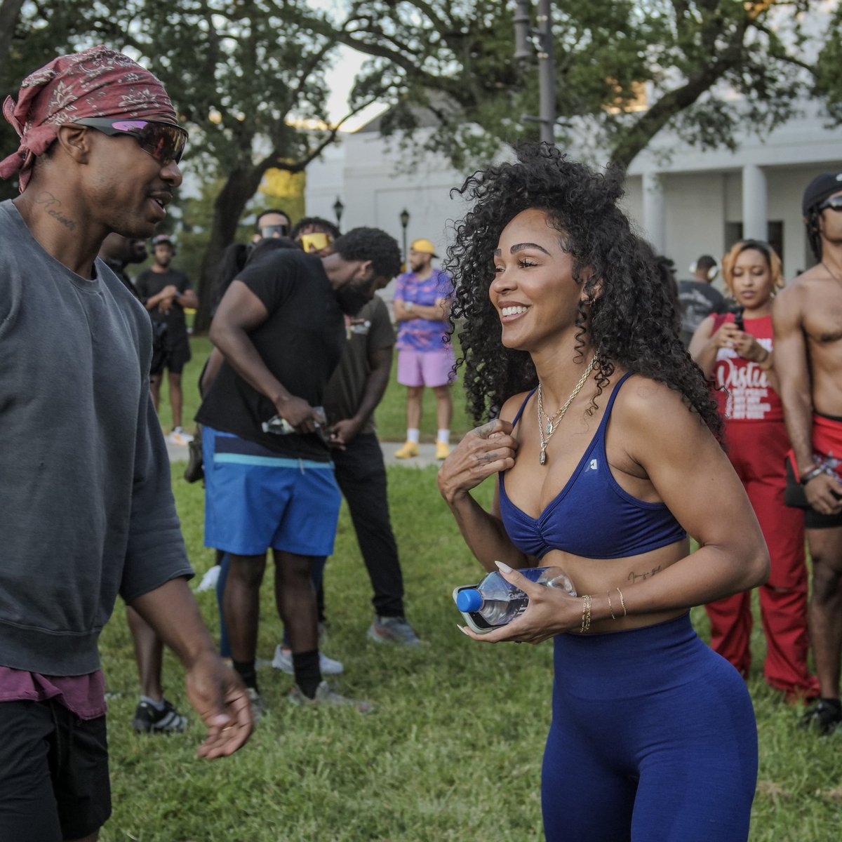 Marc_withdaC's tweet photo. Meagan Good Majors pulled up to Dillard yesterday with her husband for a workout and 5k run. https://t.co/4b2INe3xOf