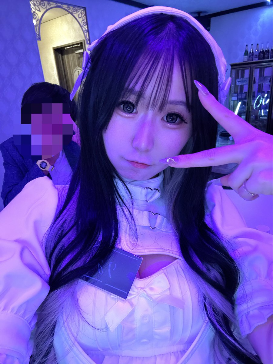 Devimed_rimi08's tweet photo. 10/22
しゅ！今日はしろだよーうっっ🤍

 #コンカフェ #いいね返し #いいね返しは絶対 #京橋 https://t.co/KqoQPLUOnV