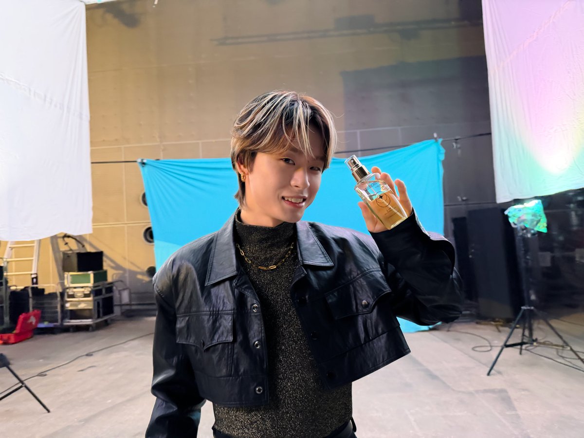 LuxOfficial's tweet photo. TAKUTOさん：
「ミラリストがきたぞー！」

#まぜラックス ［ オフショット16📸 ］ https://t.co/TehtKyUNC3