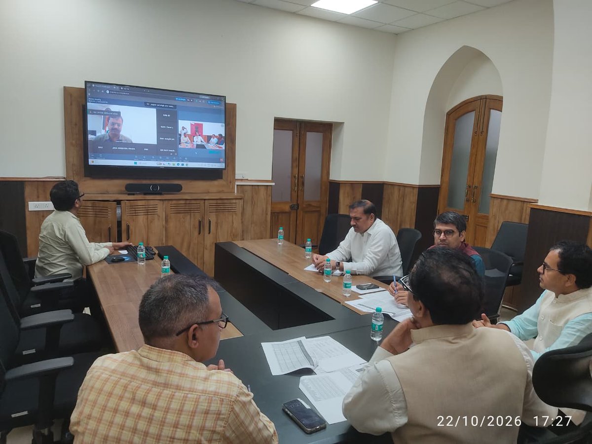 CeodelhiOffice's tweet photo. Chief Electoral Officer, Delhi  reviewed the progress of ongoing Special Intensive Revision with District Election Officers and Electoral Registration Officers, NCT of Delhi on 22nd  October, 2026.

@ECISVEEP 
#SIR2026
#SirDelhi https://t.co/KrVXuL4hZf