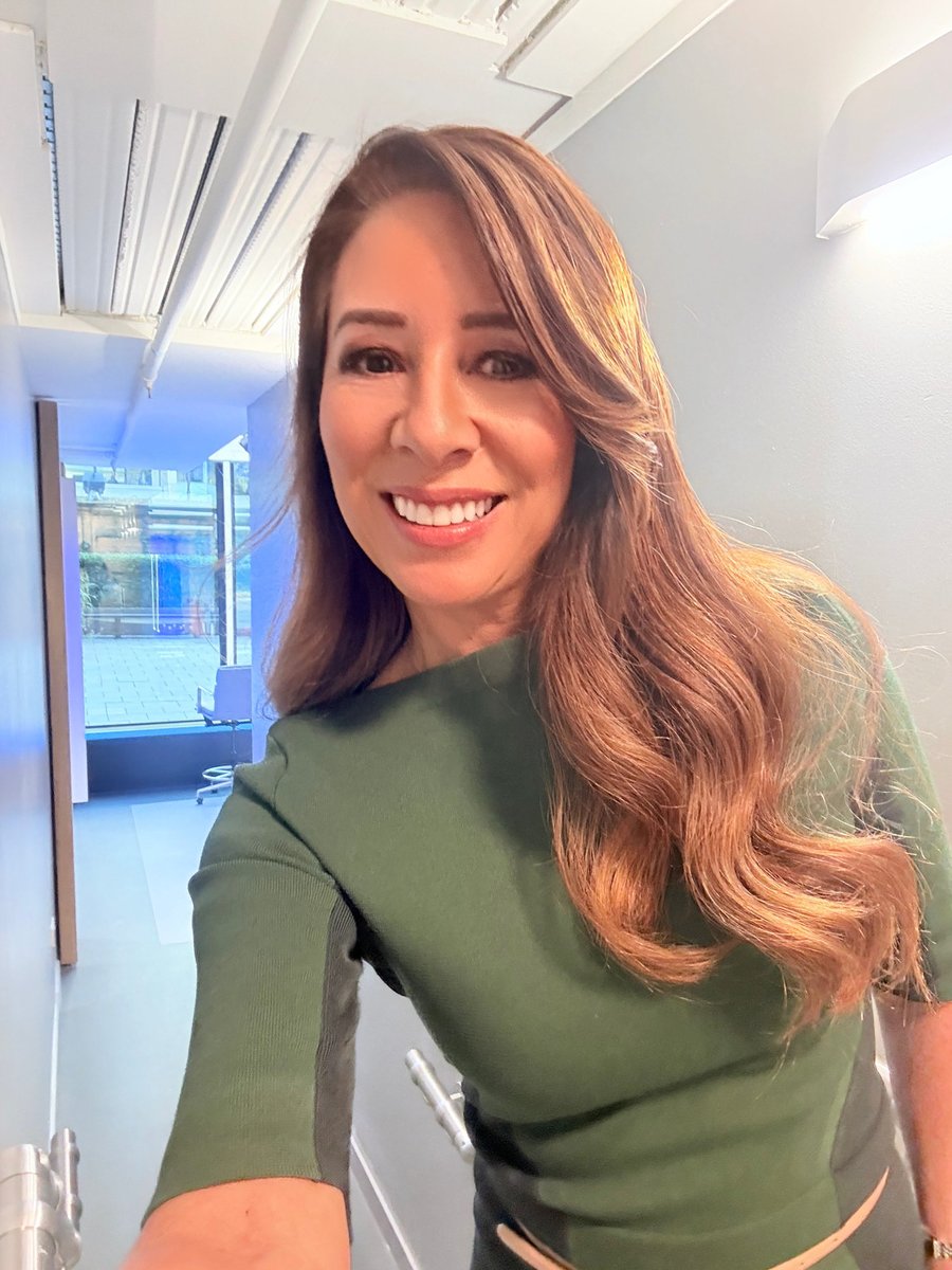 cnbcKaren's tweet photo. Super Thursday of earnings in Europe!
I spoke to 7 CEO’s as numbers broke - @SAP @Barclays @Roche @nokia @galderma @yara @Kuehne_Nagel 
Takeaways -
SAP demand story is strong as companies lean into AI transformation but @ChrstnKlein is frustrated by Europe’s regulate first approach.

Europe’s AI winner Nokia has a triple digit increase in AI customers in Q3, @justinhotard says IP and optical used in AI data centres will grow even faster next year. 

Barclays - AI means 5000 job losses. Tech issuance is one of the forces Venkat is watching along with debt to gdp and underlying inflation.

Roche accuses Germany of creating government jobs but doing nothing to support industries like pharma.

Yara was reluctant to say the world is facing a food crisis as diesel, fertiliser and weather wreck havoc but is worried about the food supply chain.

Aesthetics like biostimulatory injectable Sculptra are being used to counter GLP1 face sagging and continue to plump up earnings for Galderma.

Kuehne + Nagel - no inventory gaps/bare shelves over the holiday season 🌲 because of shipping disruptions.
