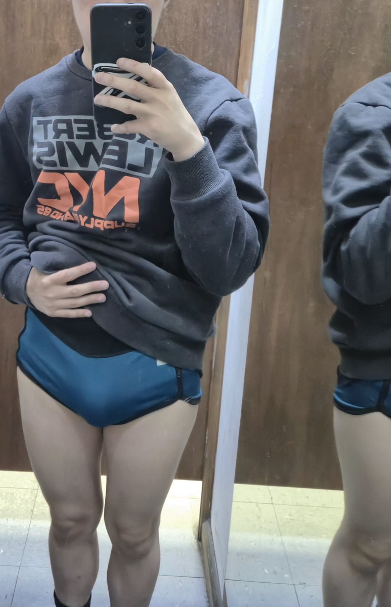 miauttt's tweet photo. Shorsitos nuevos :3

#femboy #twink https://t.co/YbYyua08Js