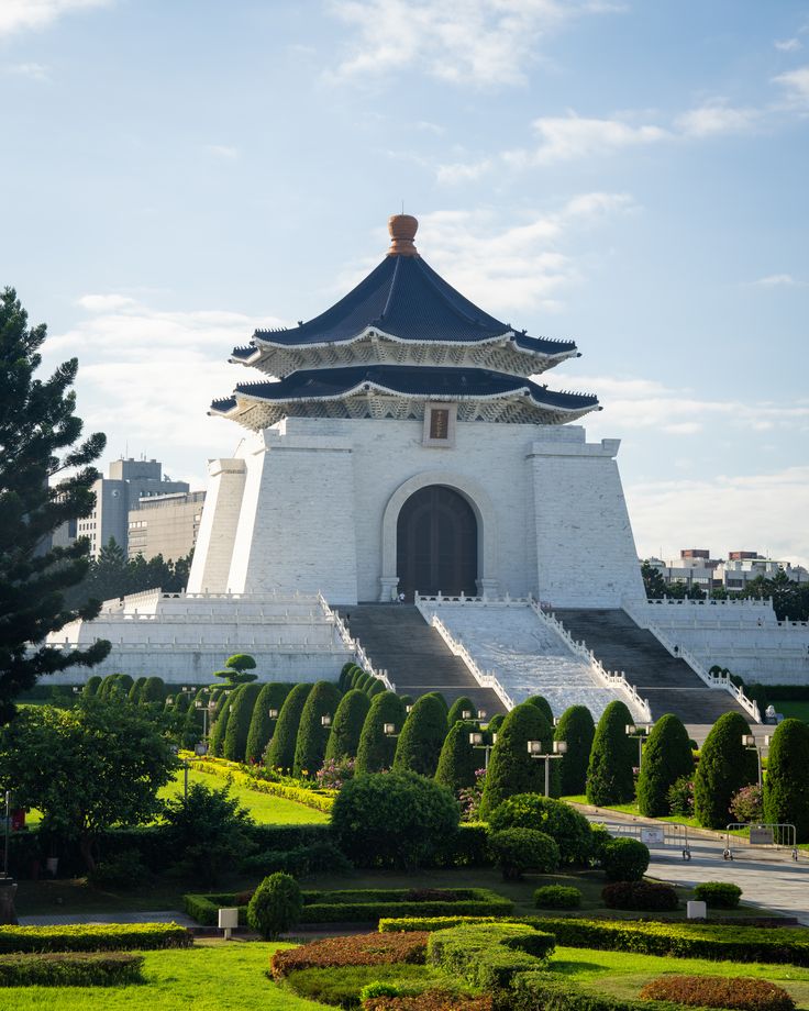 aledivagonzalez's tweet photo. Gusto niyo mag-Taiwan? Habol na! Available pa ang December 11–15, 2026. Spend your December in Taiwan for only ₱5, 000 downpayment. I-secure na ang slot ninyo sa Aries Travel and Tours. https://t.co/pAQ9g3sJ4H