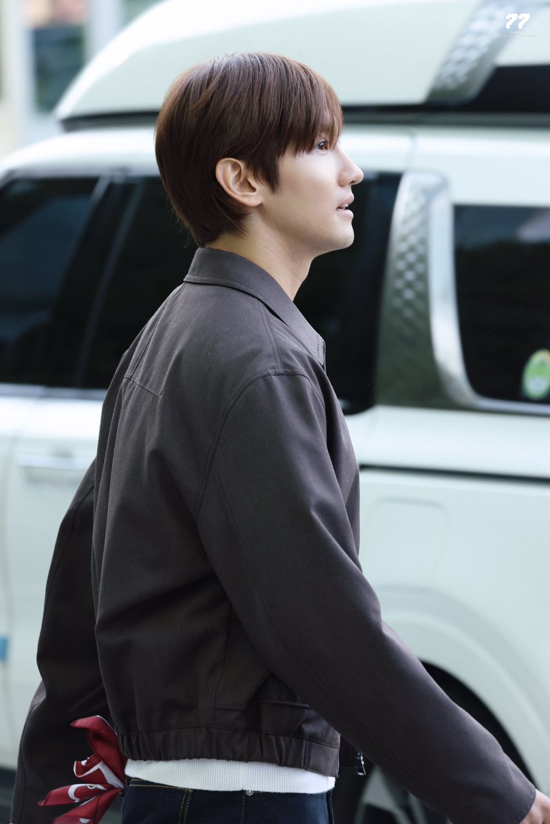 sevenq747's tweet photo. 261022

SBS Cultwo Show 퇴근

HD. 3P

#동방신기
#東方神起
#TVXQ 
#최강창민  
#Changmin  
#沈昌珉  
#チャンミン  
#MAXCHANGMIN https://t.co/yxYRgfpprG