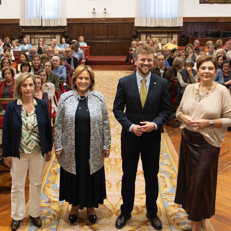 usal's tweet photo. El Programa Interuniversitario de la Experiencia de la USAL celebra 25 años con un 6% más de alumnos 🎓

El Paraninfo acogió la inauguración del nuevo curso de este programa, que contará con 1700 alumnos en todas las sedes en las que se imparte: Salamanca, Ávila, Béjar, Benavente, Ciudad Rodrigo, Toro y Zamora. 👏

Este programa educativo está dirigido a personas mayores de 55 años que desean seguir aprendiendo, sin requisitos de acceso ni exigencia de exámenes.

➡️ https://t.co/p39iP3Upzs