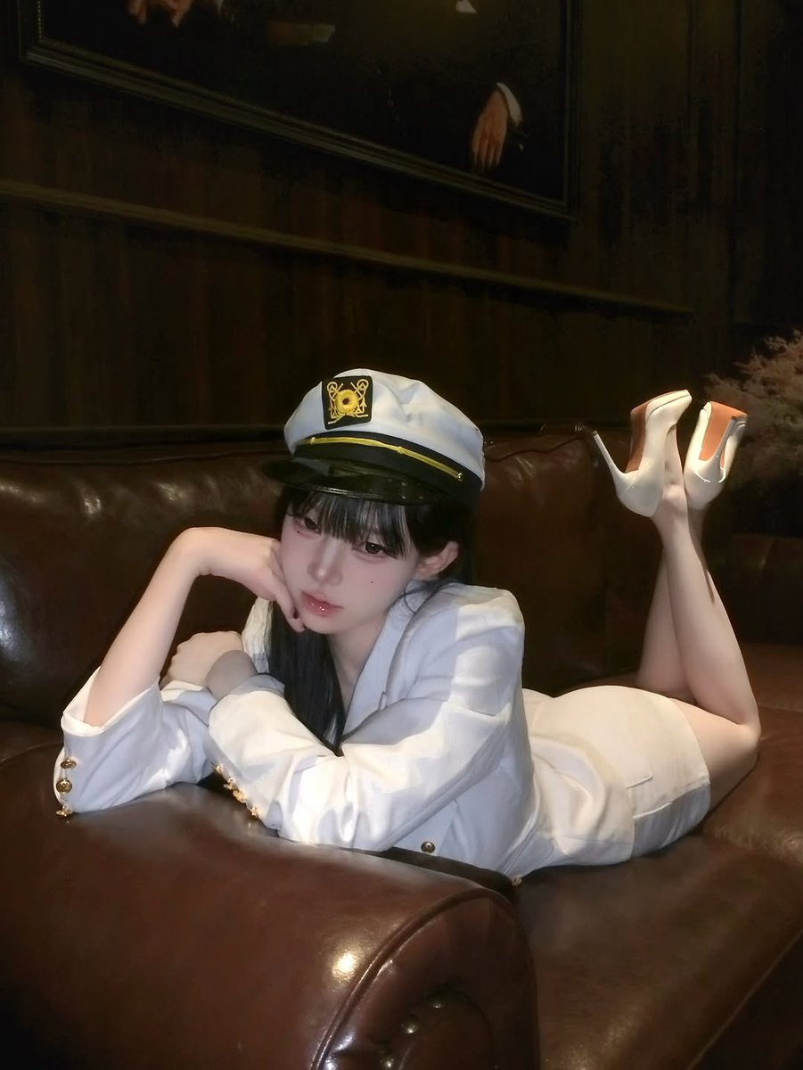 ydlaw_'s tweet photo. 铠兰大人，出现 https://t.co/HTTJ8q9j79