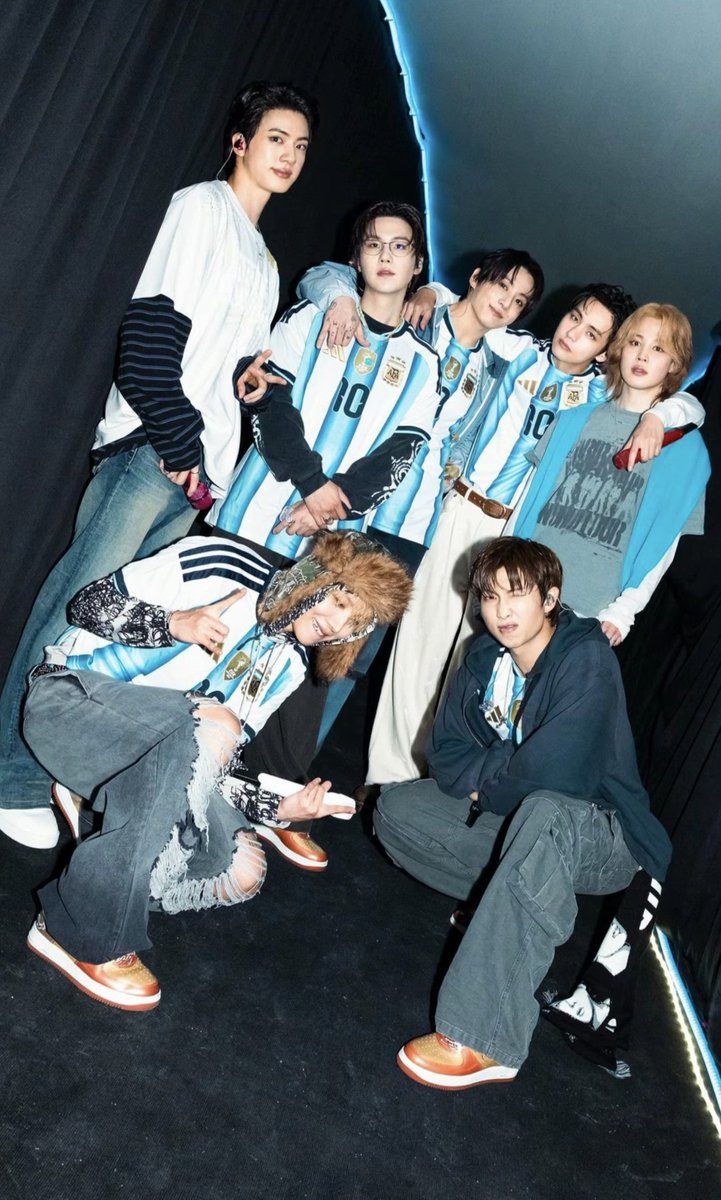 arcena_pimentel's tweet photo. BTS 부에노스아이레스 투어 아리랑 https://t.co/OqEkJzbMsK