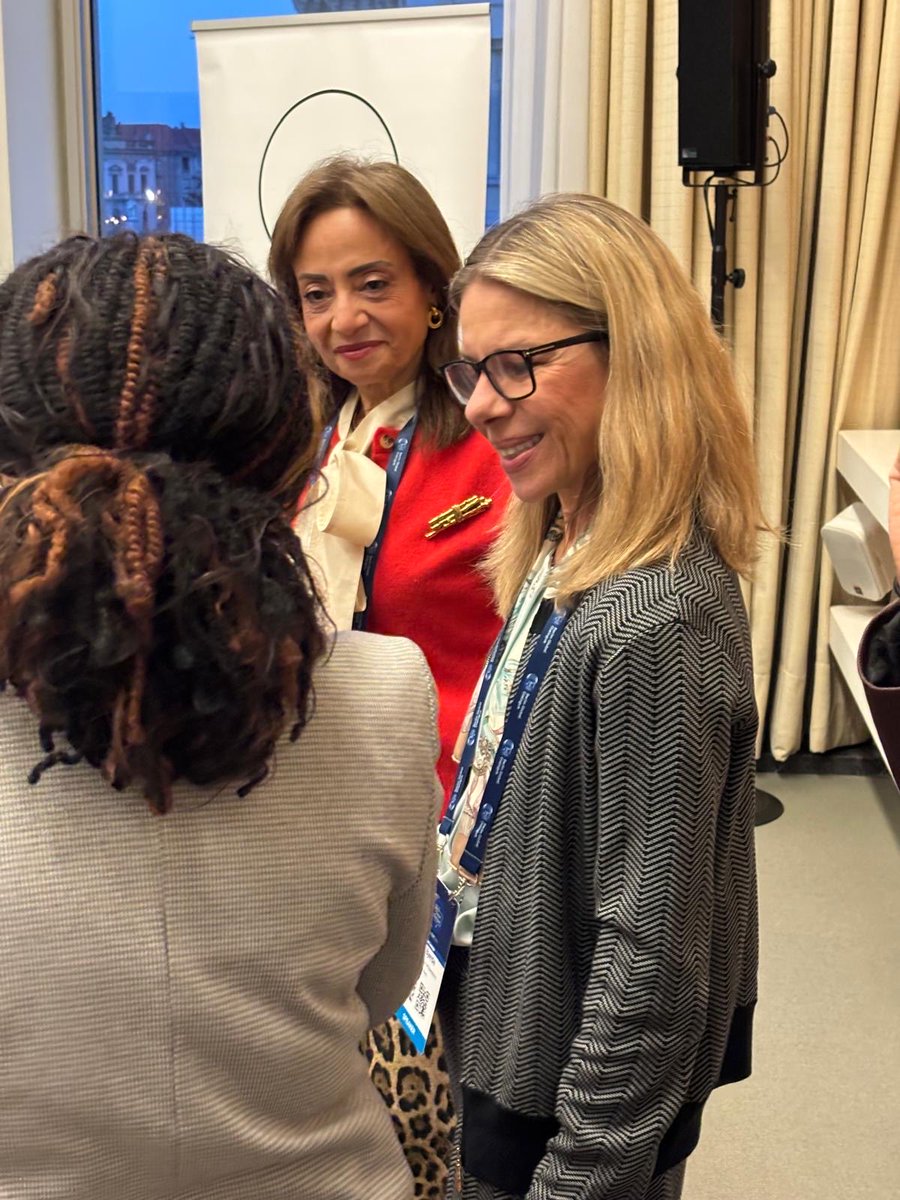 bjerde_anna's tweet photo. Started today with an energizing panel on de-risking infrastructure in Africa. The @WorldBankGroup is pursuing this at full speed #Mission300,  #WaterForward, #AgriConnect, @WBG_Digital. It’s paying off: private capital mobilization of $21.8 bn - up from $8.8 bn. @Bgdialogue https://t.co/6jjGzToU1d