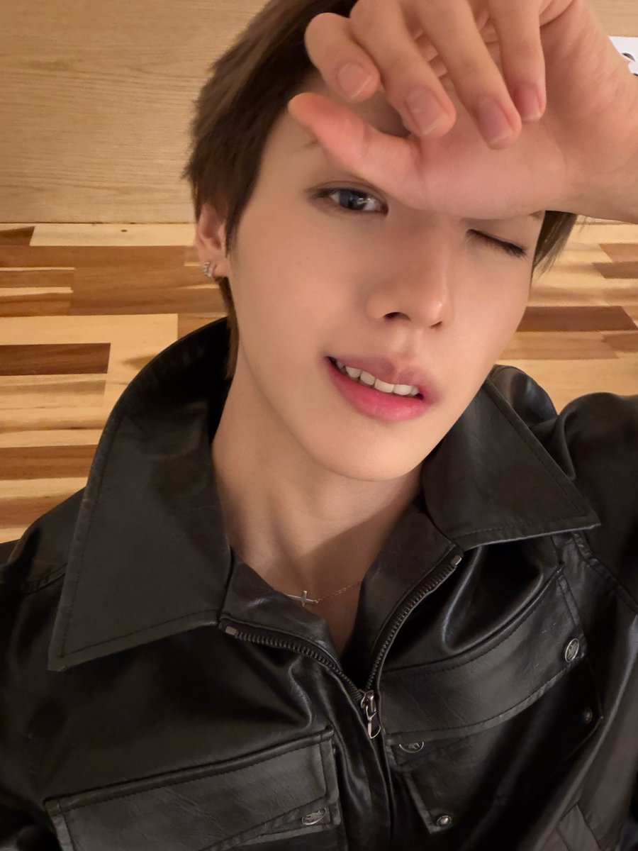 idntt_cosmo's tweet photo. 입술 💋

#idntt #아이덴티티 
#unevermet #최태인 #choitaein https://t.co/aq9eHi5oFw