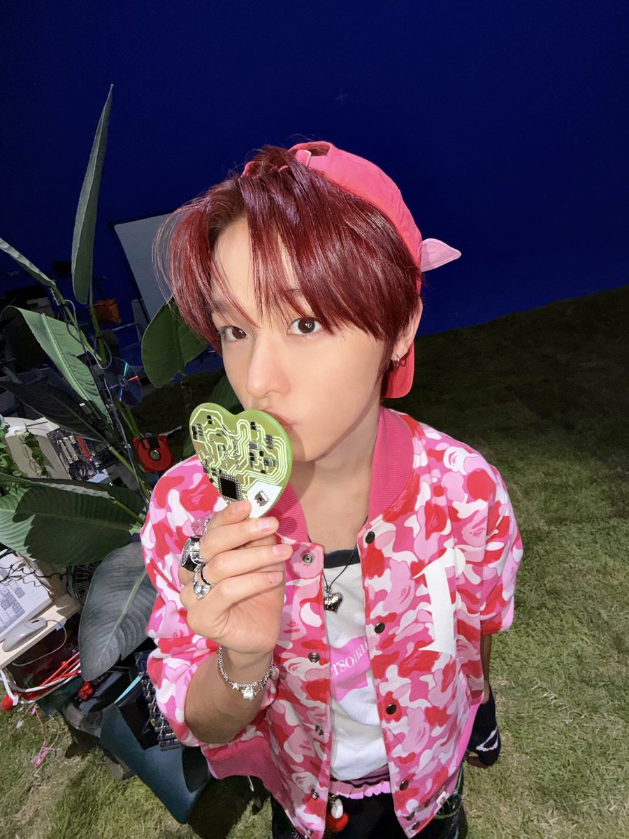 nctwishofficial's tweet photo. *ᵗᵃᵖ🧑‍💻🌳

EVERYTHING, ALL AT ONCE, NEO
https://t.co/LrMbZwt0Ol

#NCTWISH #ISPY
#NCTWISH_ISPY
#NCT_10TH_ANNIVERSARY https://t.co/Mwd9XtWDga