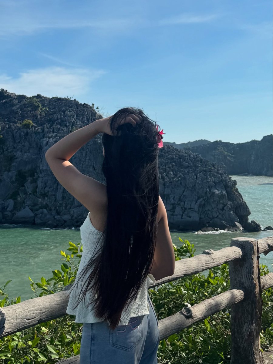 davidedor0's tweet photo. Phương Anh giữa đảo hoang, sẵn sàng cho hành trình sinh tồn đầy thử thách. https://t.co/9FReTkFV4S