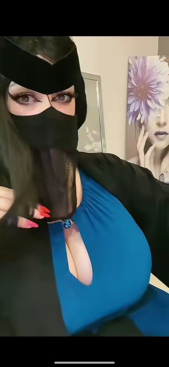 nr9mqt's tweet photo. ربتني فهده جعل تبطي سنينها ♥️
علي انك لما تعطي وتكلم بالمكان الصح كنك تزرع بذره وتحصل حصادها بموسم الحصاد ( موسم اللي تحتاج فيه الزرعه ) 

ما عليك زود والله امك الله يطول بعمرها اتوقع مرضعتك من صدرها عسل ودر منثور جعل صدر رضعك ما يمسها النار 🕊️💋 https://t.co/oCwmhAkIUK