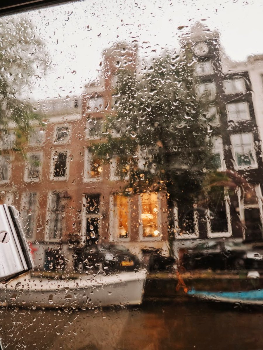UnboundNeo's tweet photo. Gm gm gm ☕️

We're starting another rainy day here in the Netherlands. Where are the Solana fans? @SuperteamNL https://t.co/ut1ItQHAGK