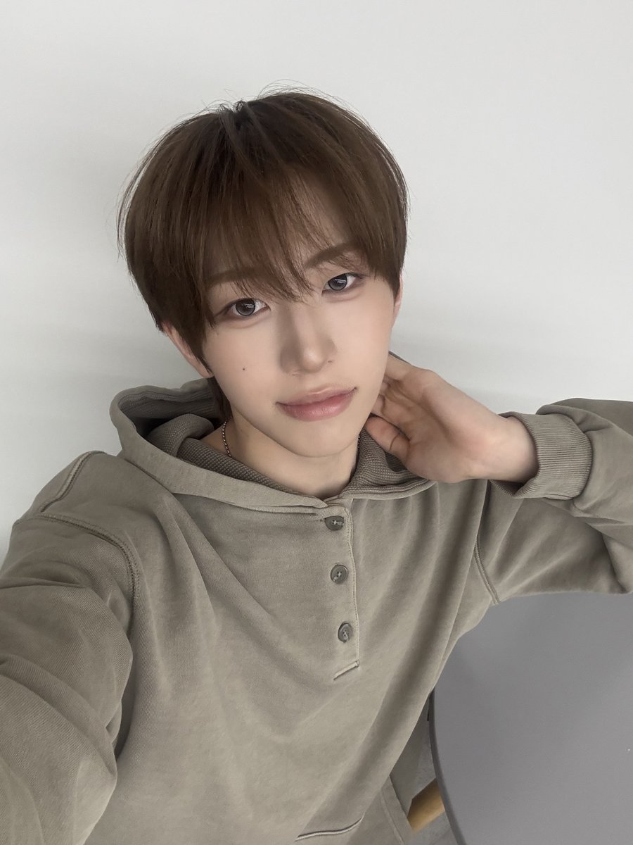 idntt_cosmo's tweet photo. 야 너!! 나랑 놀자 내가 찜했다

#idntt #아이덴티티 
#yesweare #박누리 #parknuri https://t.co/smYrluN5I7
