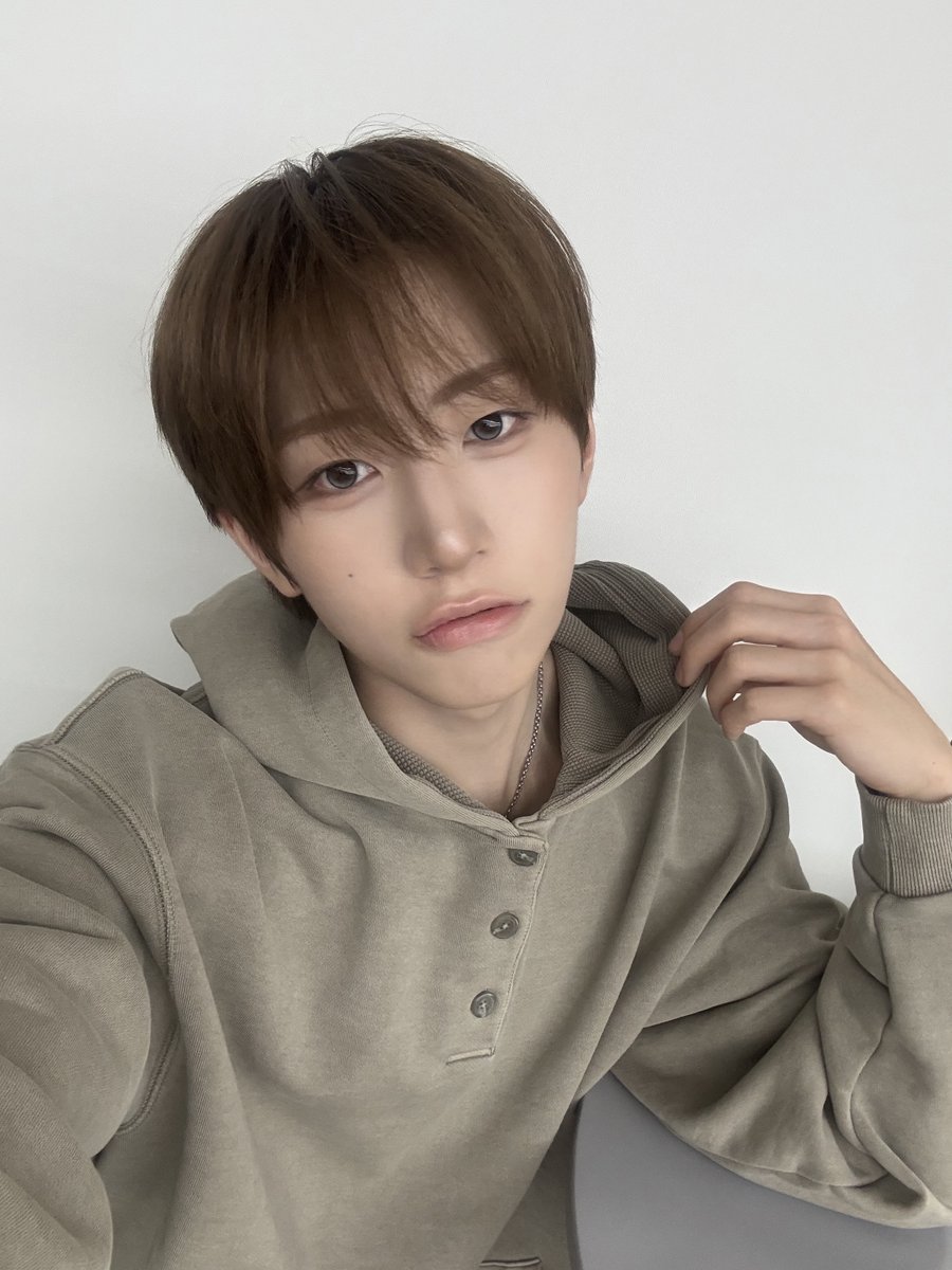 idntt_cosmo's tweet photo. 야 너!! 나랑 놀자 내가 찜했다

#idntt #아이덴티티 
#yesweare #박누리 #parknuri https://t.co/smYrluN5I7