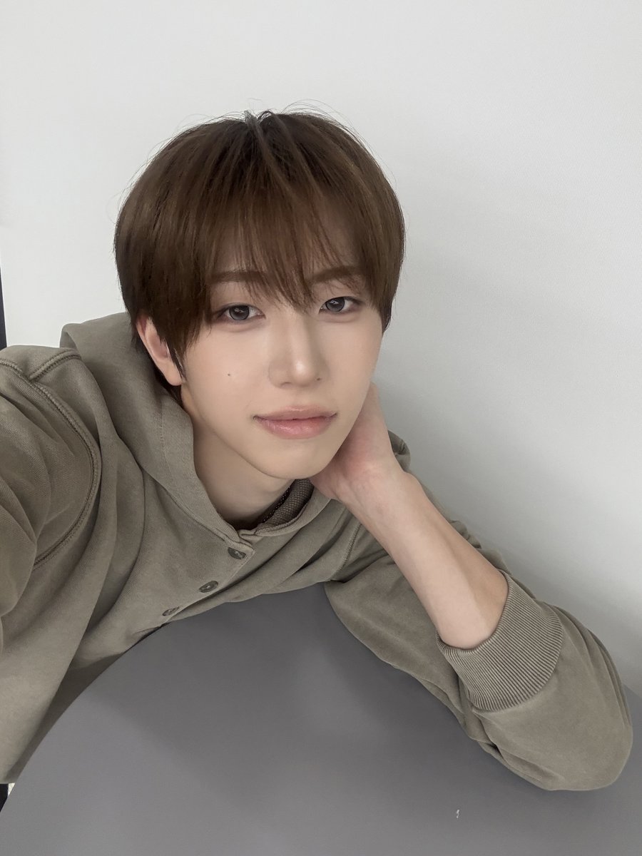 idntt_cosmo's tweet photo. 야 너!! 나랑 놀자 내가 찜했다

#idntt #아이덴티티 
#yesweare #박누리 #parknuri https://t.co/smYrluN5I7