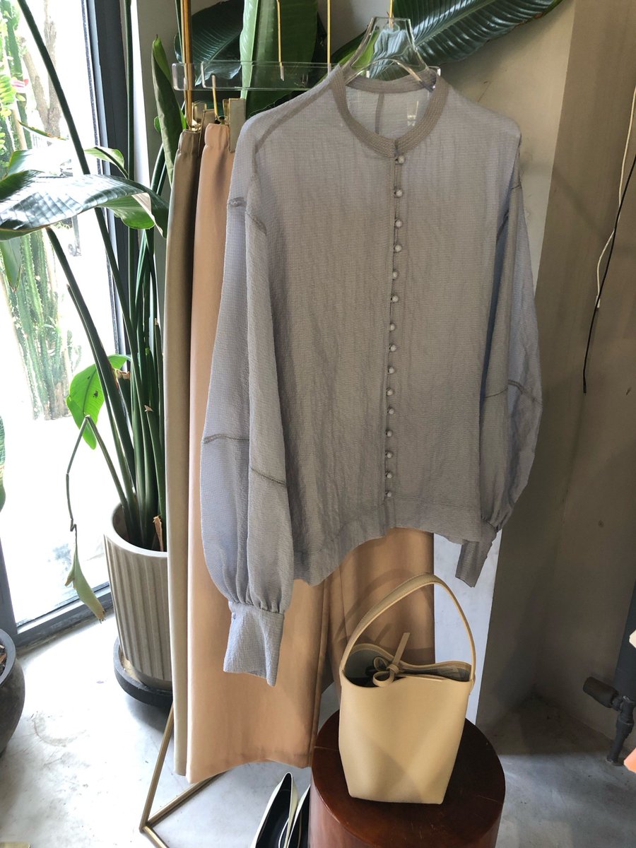 8002y's tweet photo. 【計趴苏巡牌】の新作、今回はカジュアルな街着スタイルで登場！毎日使いやすいデザインで、みんなの日常にフィットすること間違いなし https://t.co/26mkz4k2iV