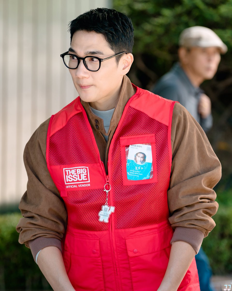 sleepingdonkey9's tweet photo. 261014 빅이슈 빅돔 엄태구 
#엄태구 https://t.co/UMXmov7FVi