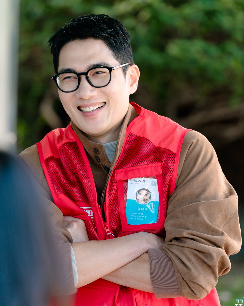 sleepingdonkey9's tweet photo. 261014 빅이슈 빅돔 엄태구 
#엄태구 https://t.co/5wm3w5OszL