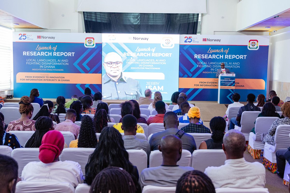 penplusbytes's tweet photo. At the launch of our latest research report, we shared our findings and explored insights into he role of local languages and artificial intelligence in addressing disinformation in Ghana. 

@NorwayMFA @NorwayinGhana 

#Penplusbytes 
#GADC 
#CommunityRadio 
#MediaLiteracy https://t.co/hcWCZaTXEh