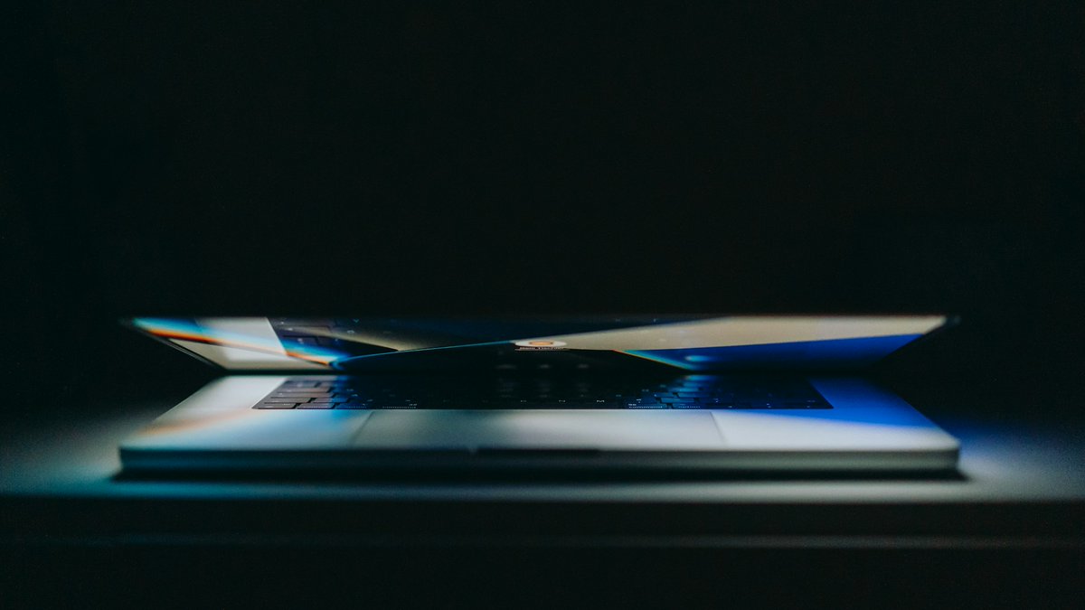 FFR's tweet photo. REPORTED: Apple blocked eight compromised eMudhra certificates, but Mac’s built-in curl and git still trust them, warns researcher Dennis Jackson. Developers: check your tools and available security fixes.

The future in focus. https://t.co/FLyhKqCTBB