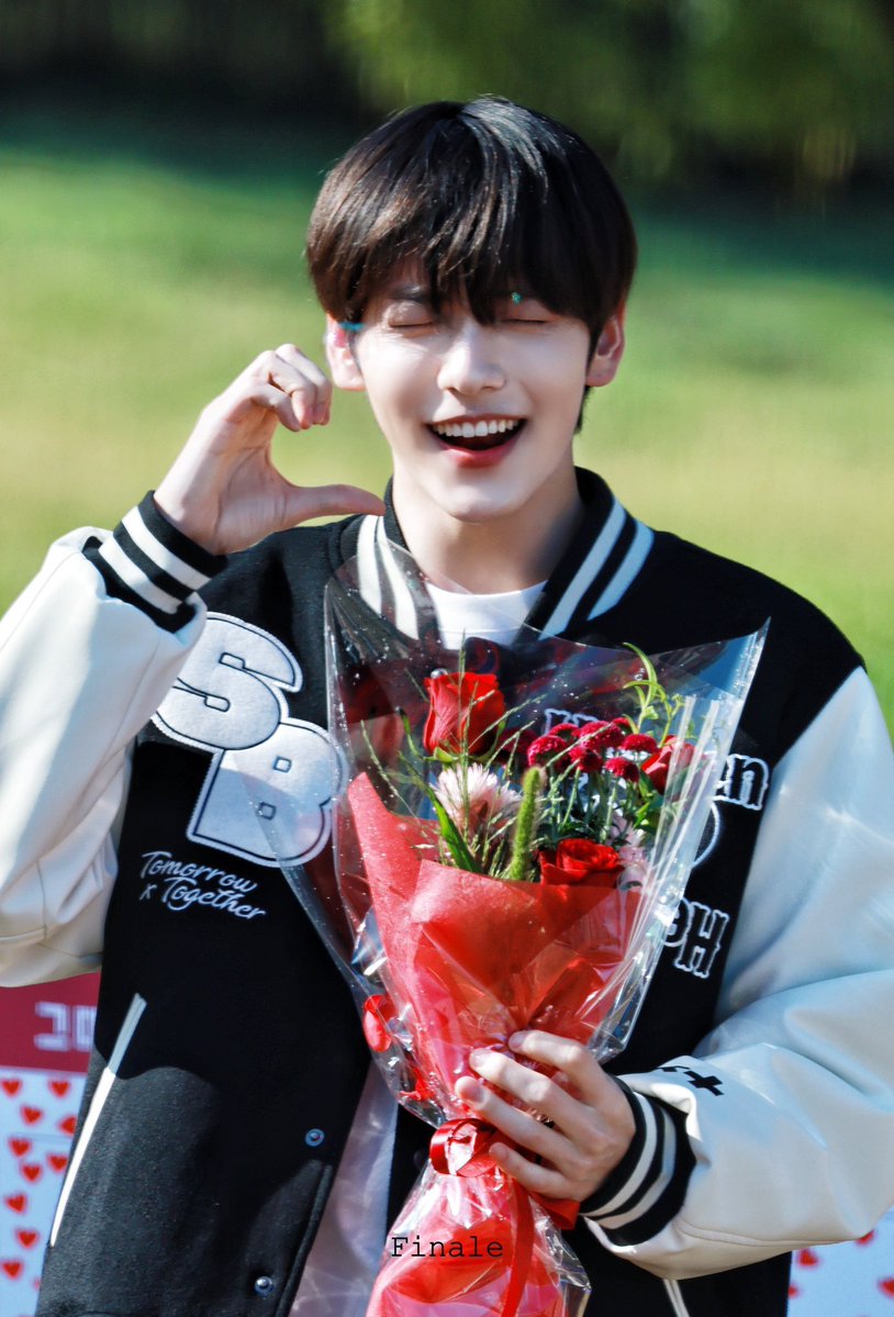 PS_Seayou2000's tweet photo. #soobinsmile
💐💐🐰💐💐 https://t.co/utNbzcgGYE